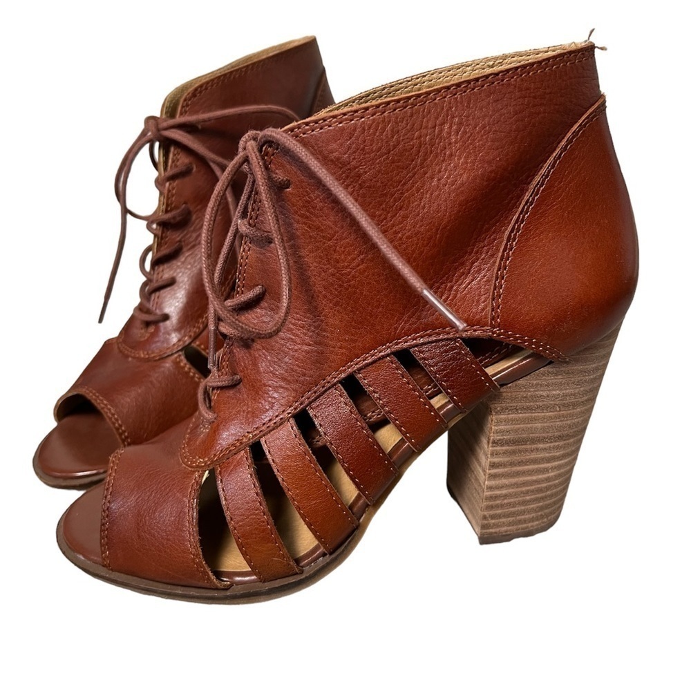 Lucky Brand booties - Picture 1 of 8